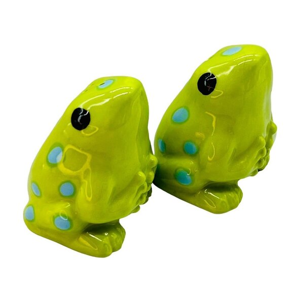 Unbranded Other - Green Frog Toad Blue Polka Dot Salt Pepper Shakers 1.75 inch Ceramic